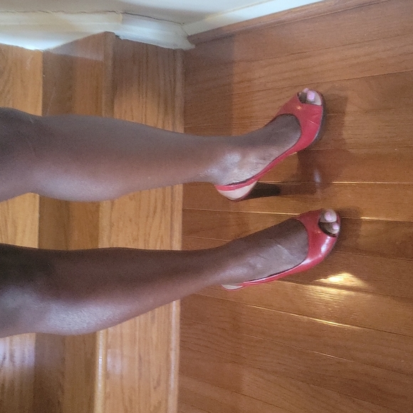 Nine West Red Leather Slingback Open Toe Half Inch Platform Heels - Picture 6 of 8